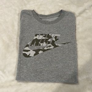 Nike t-shirt